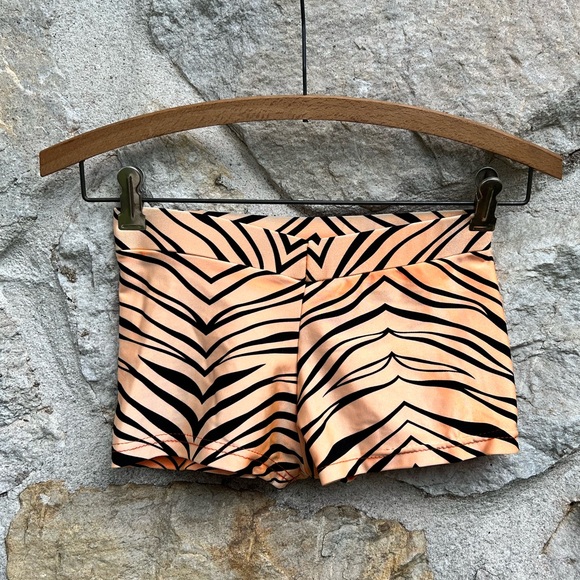 Orange tiger stripe swim short - Picture 6 of 10